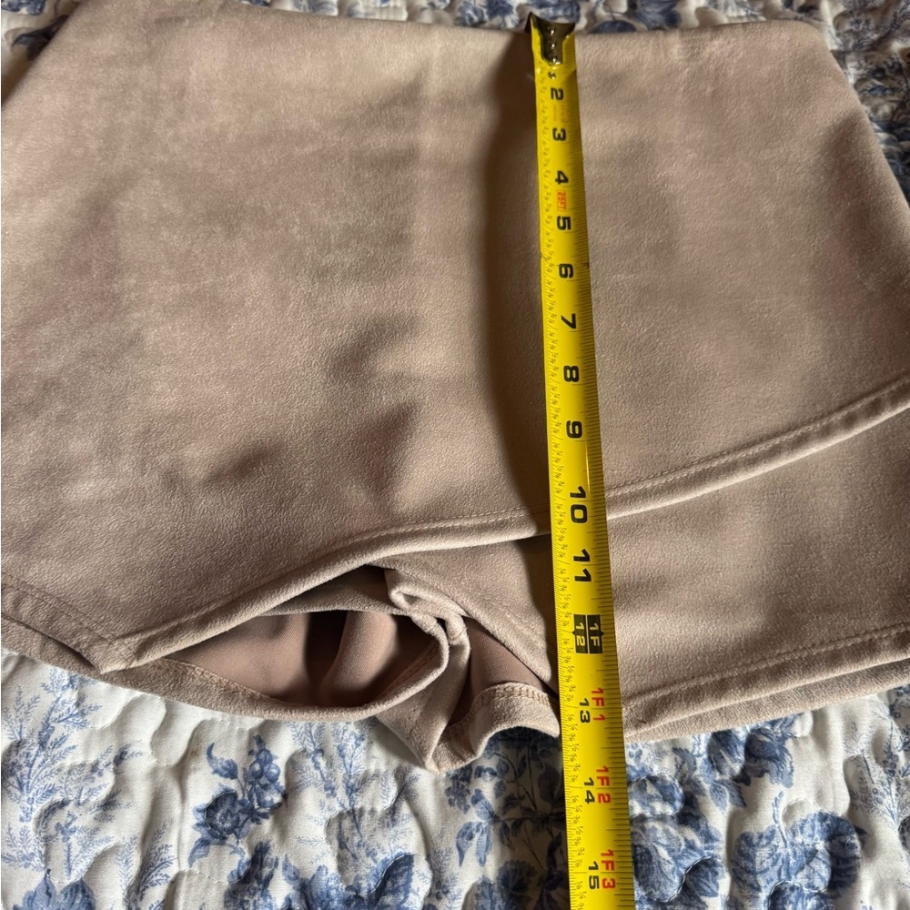 Beige/ tan suede Skort - Picture 3 of 7